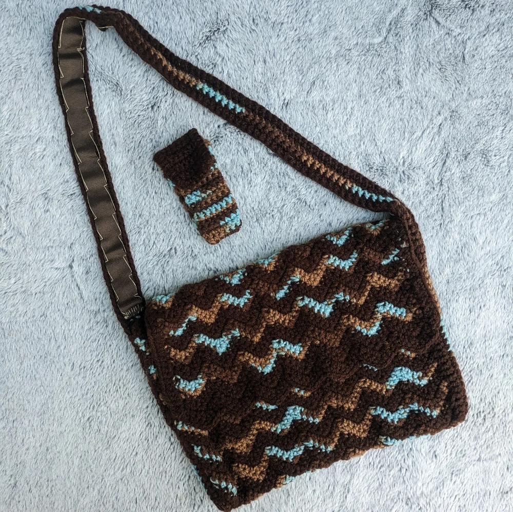 Handmade Crocheted Ripple Shoulder‎ Bag & Accessory Pouch Set Blue & Brown